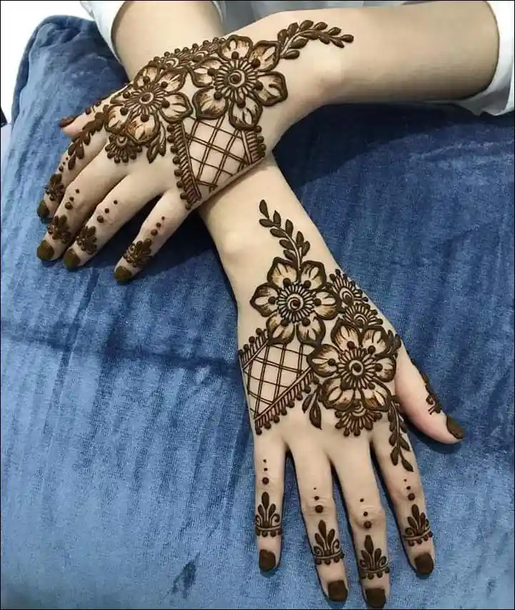 front-hand-mehndi-design front-hand-mehndi-design