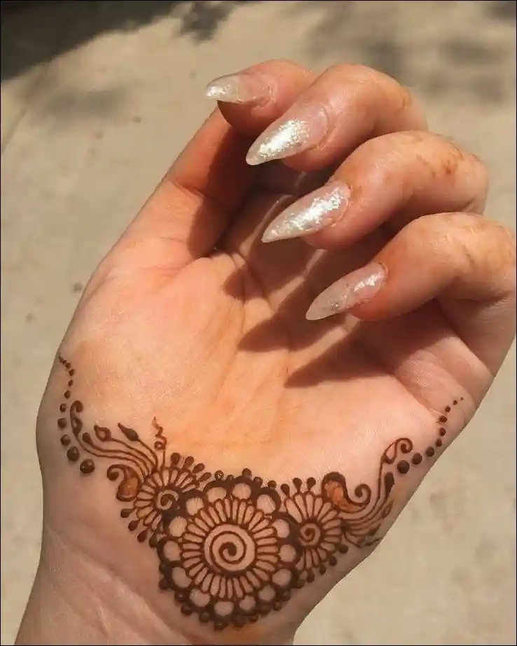 front-hand-mehndi-design front-hand-mehndi-design