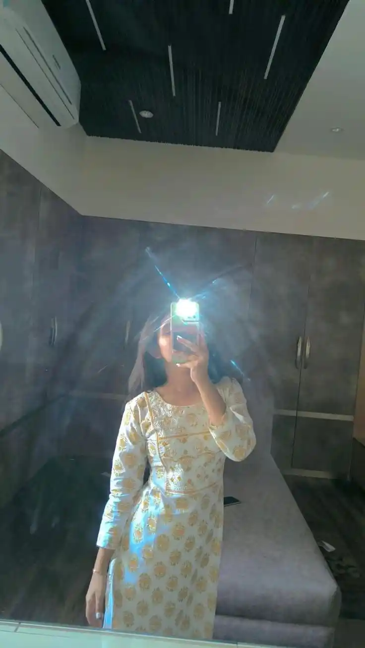 hide-face-girl-dp