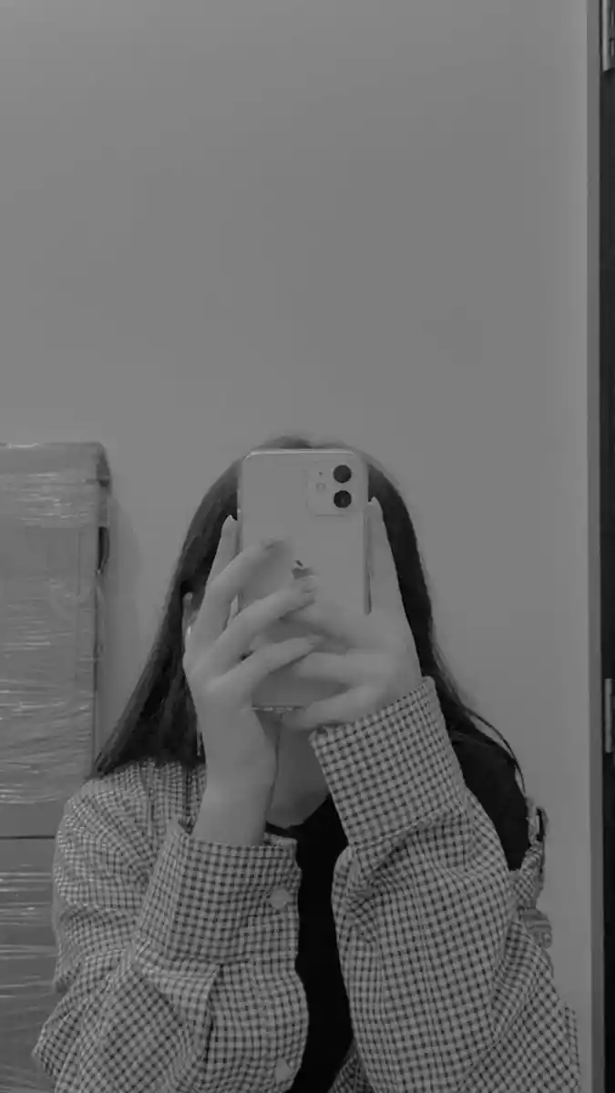 hide-face-girl-pic