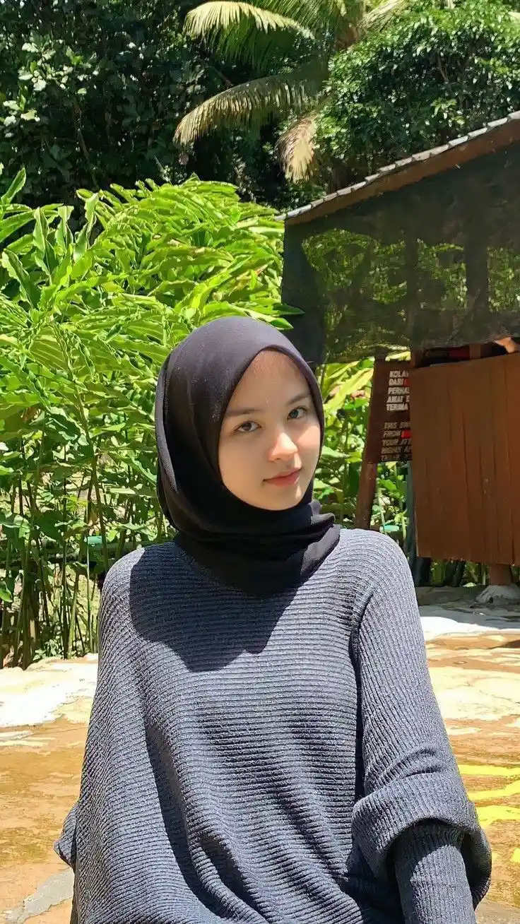 hijab-girl-dp