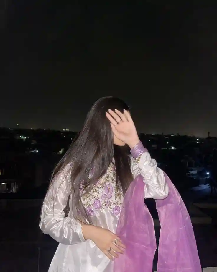 insta-girls-dp