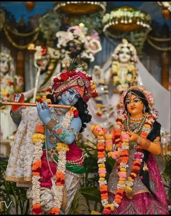 romantic-radha-krishna-images