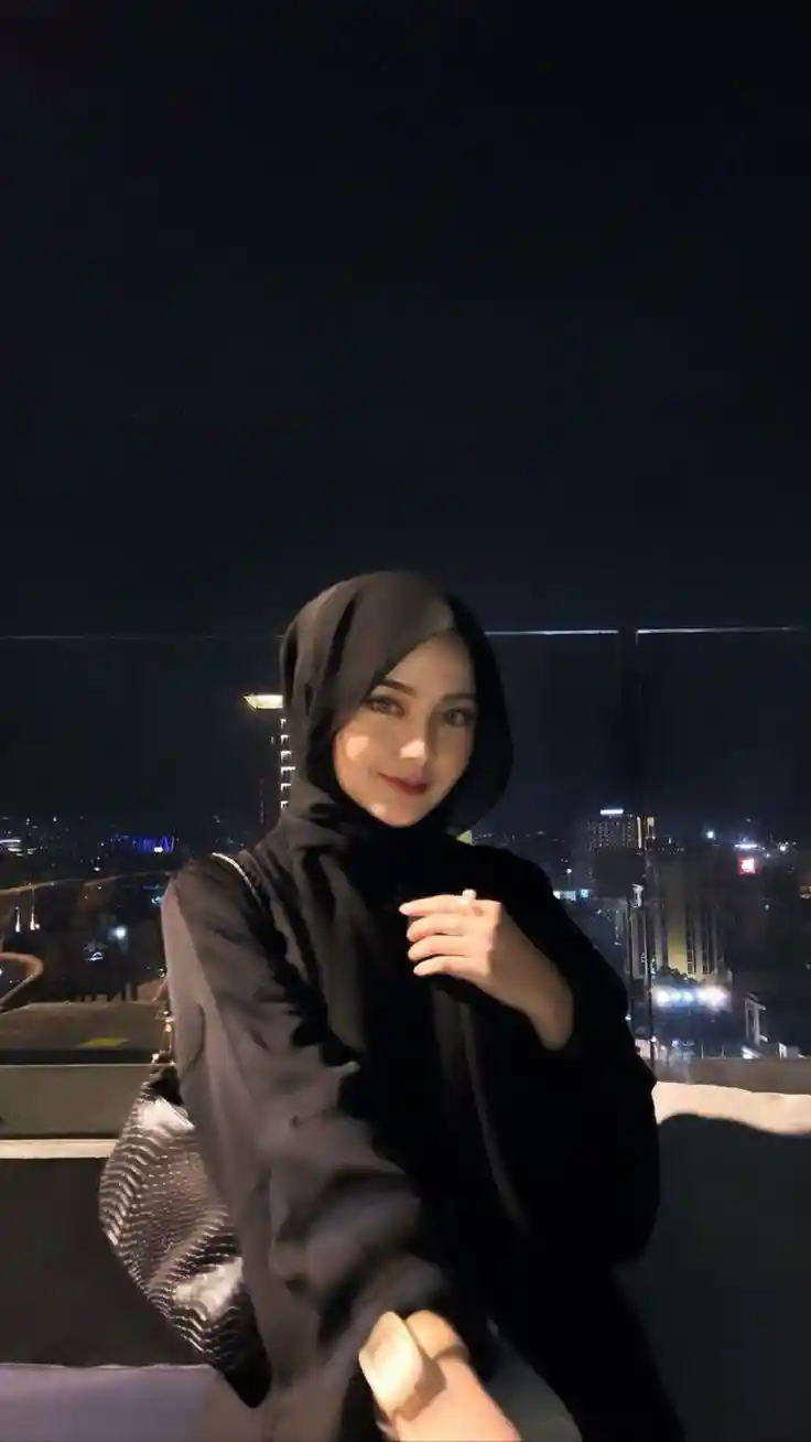 stylish-hijab-girl-dp