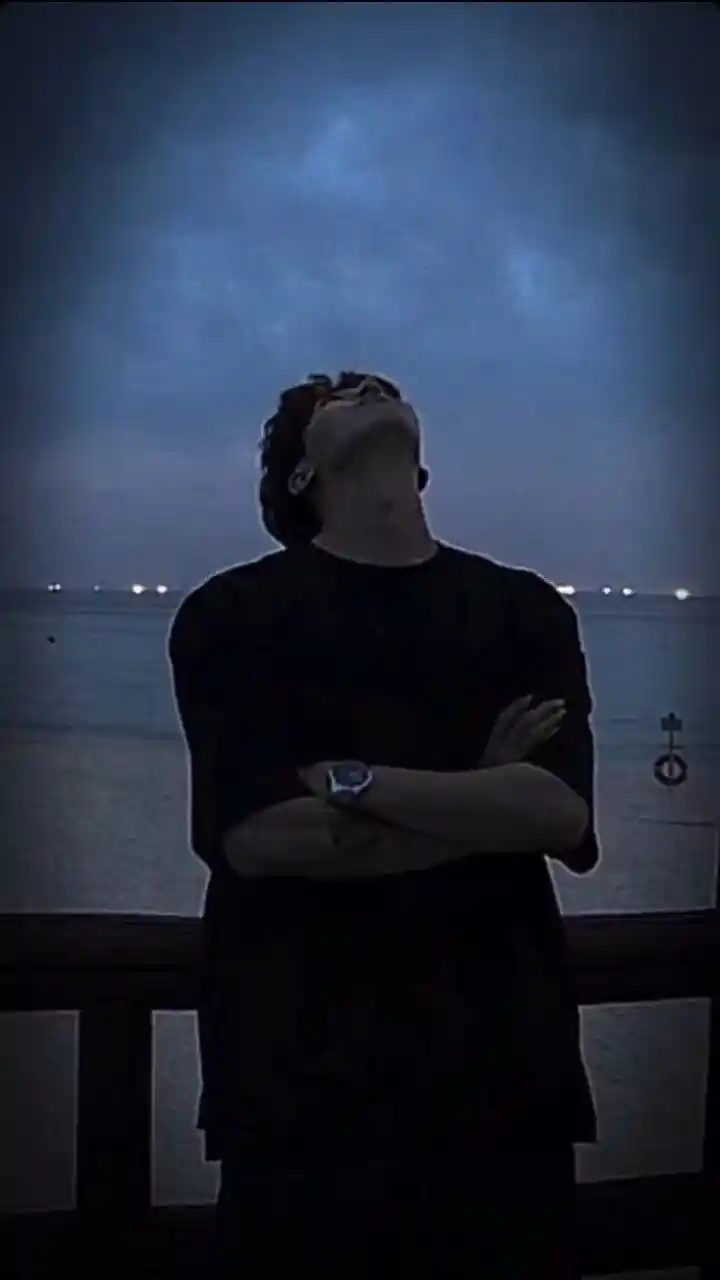 alone-dp alone-dp