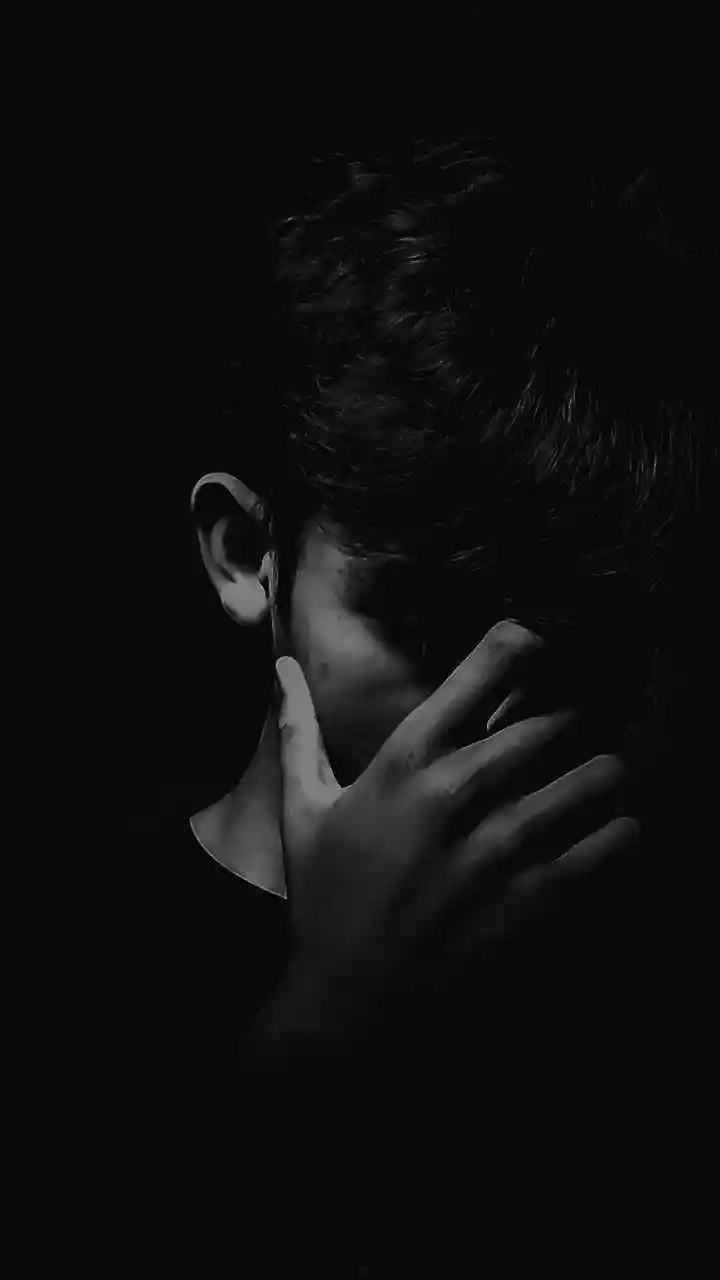 alone-dp alone-dp