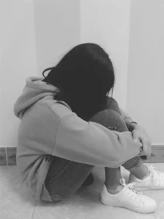 cute-sad-girl-dp cute-sad-girl-dp