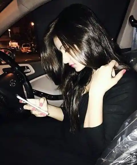 royal-facebook-dp royal-facebook-dp