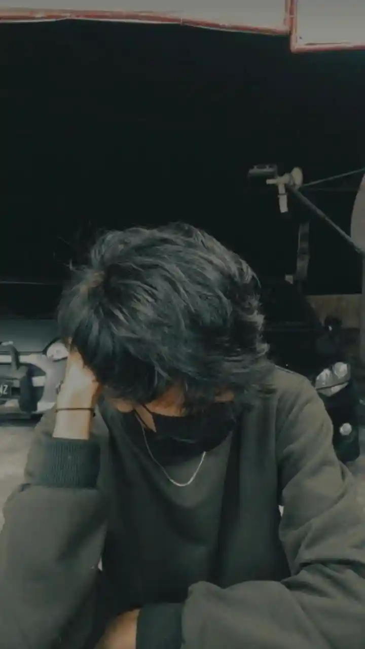 sad-boy-dp