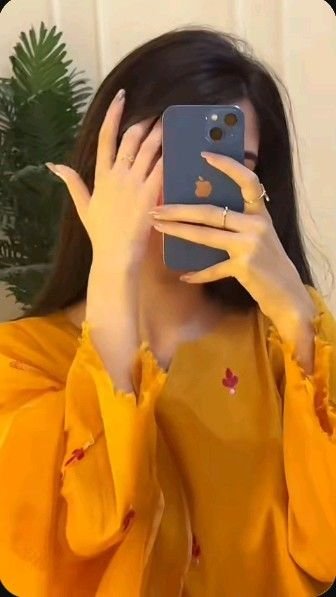 Cute Girls Dp