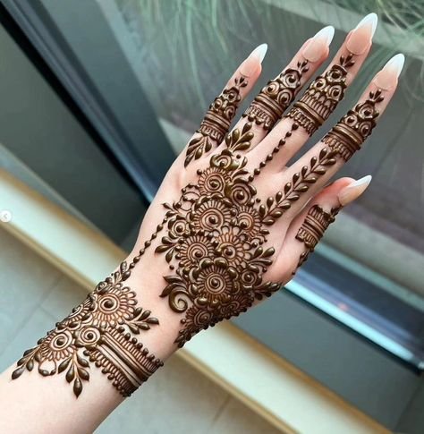 New mehndi designs