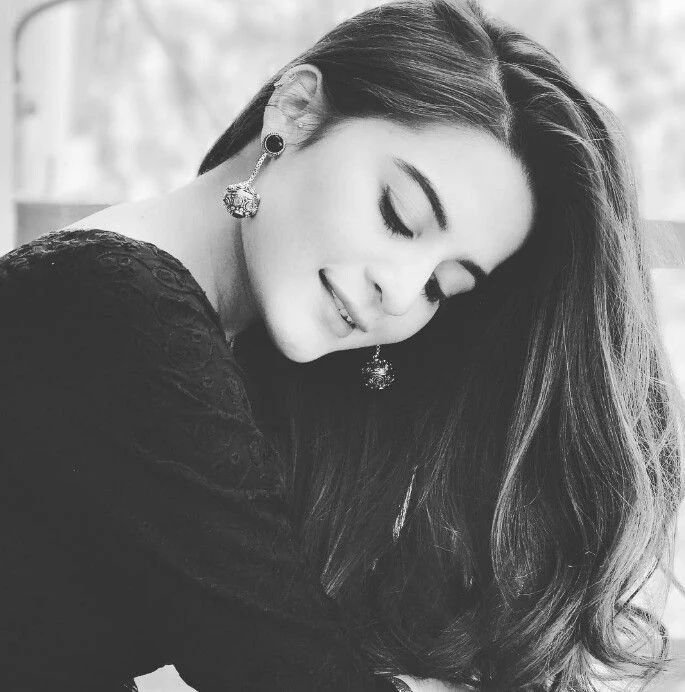 Cute Girl Pic