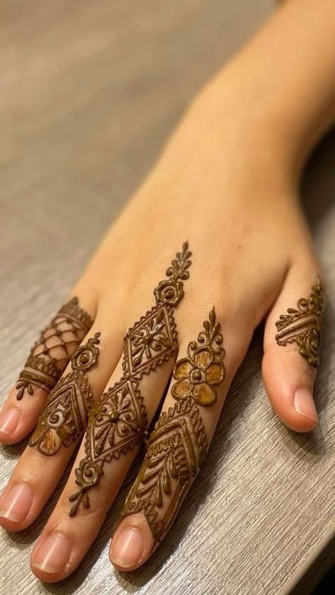 mehndi designs for fingers