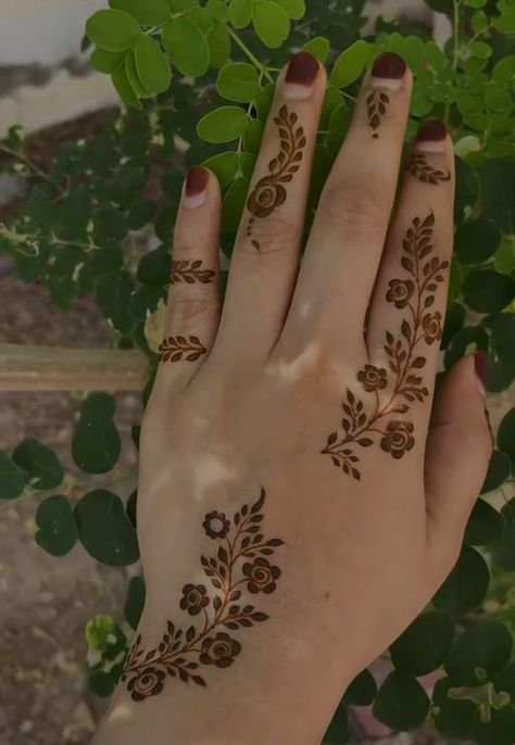 mehndi designs for fingers