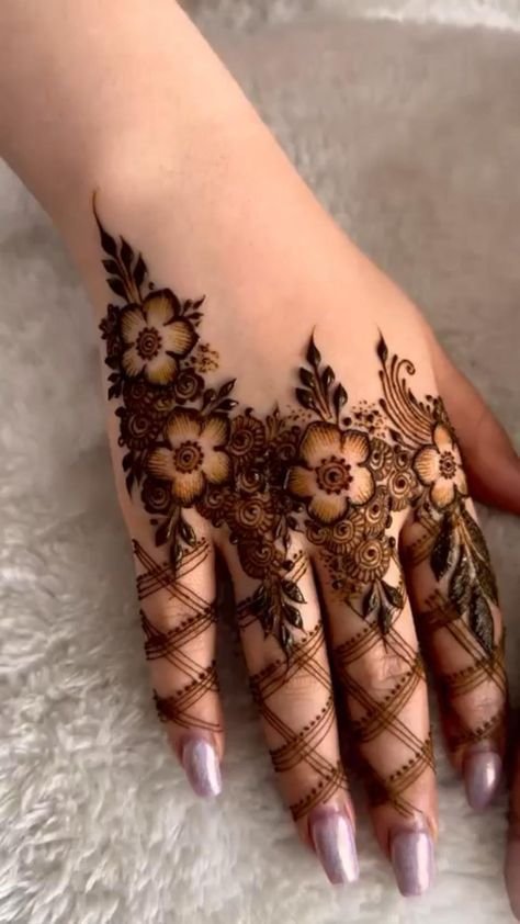 mehndi designs for fingers