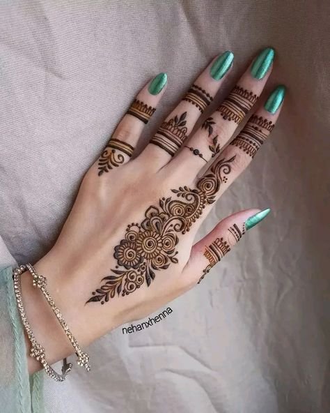 mehndi designs for fingers