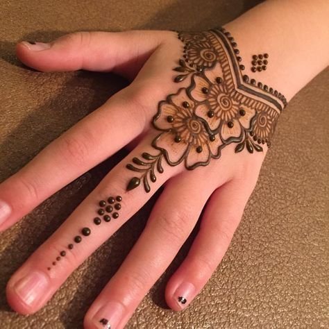 mehndi designs for kids