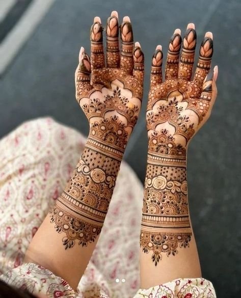 mehndi designs full hand