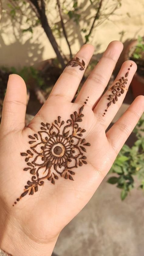 simple mehndi designs