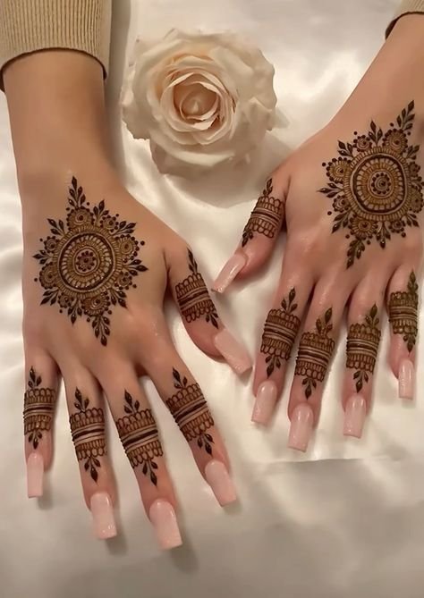 simple mehndi designs