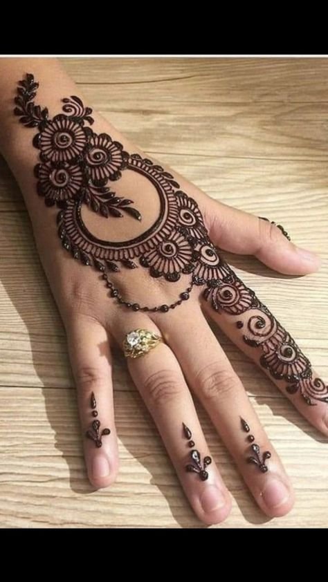 simple mehndi designs